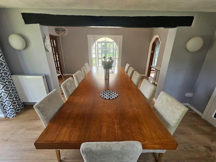 English Farmhouse Cottage Гильдфорд Экстерьер фото