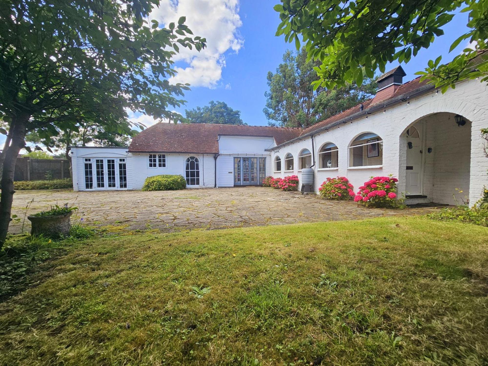 English Farmhouse Cottage Гильдфорд Экстерьер фото